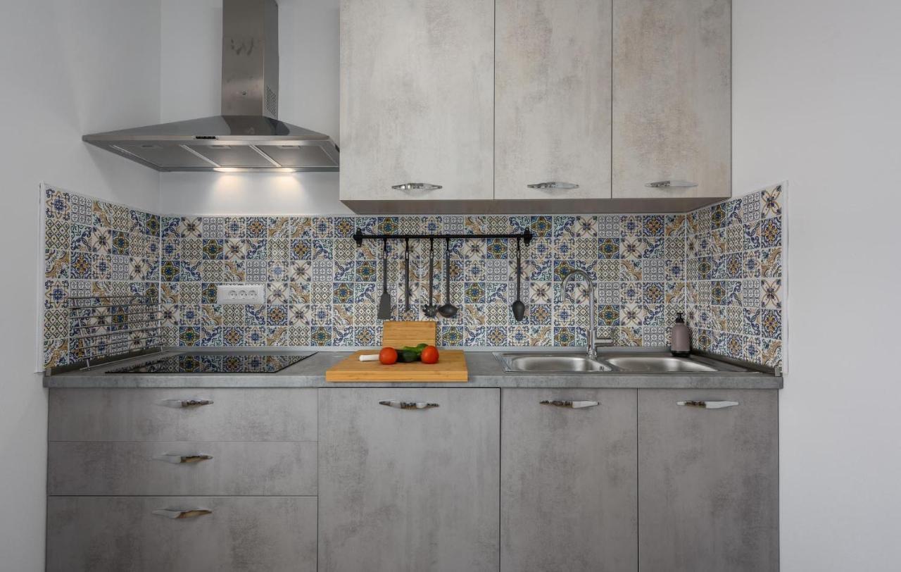 Apartmani Lucija 波雷奇 外观 照片