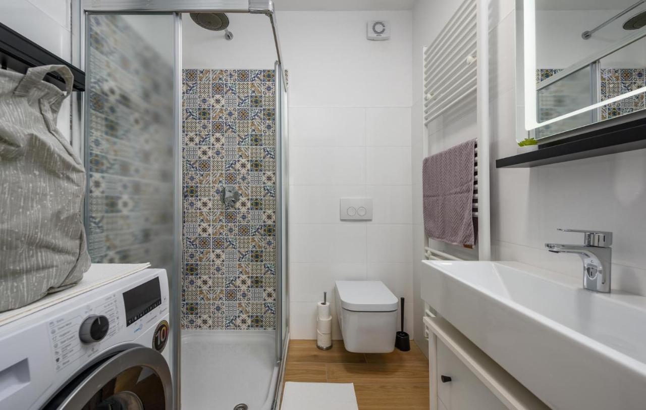 Apartmani Lucija 波雷奇 外观 照片